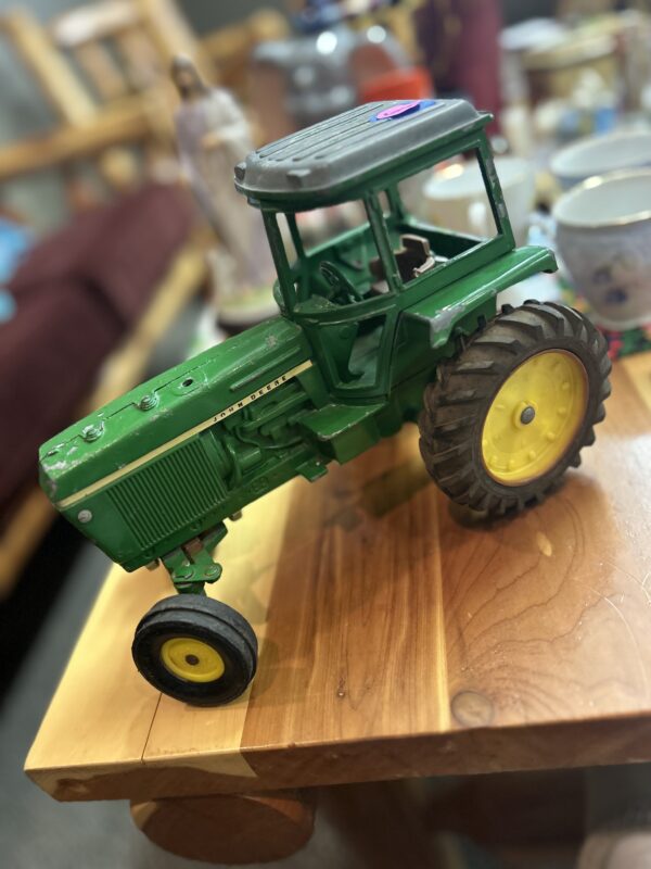 Ertl John Deere Sound-Guard Toy Tractor